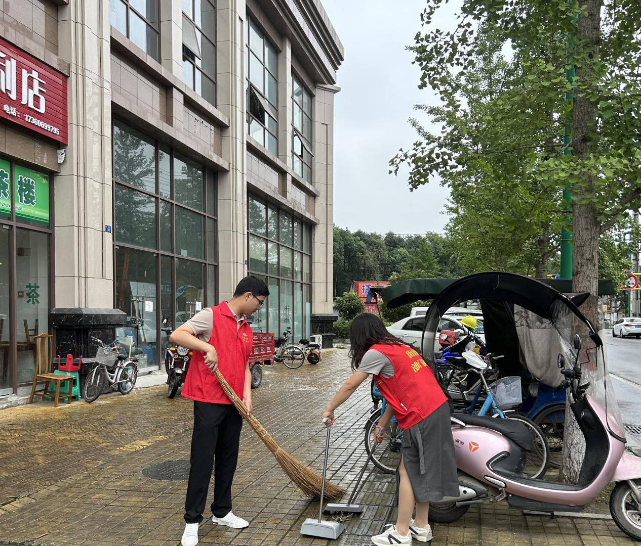 愛護環境衛生  創建清潔家園